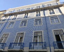 P1010394 geflieste Fassade